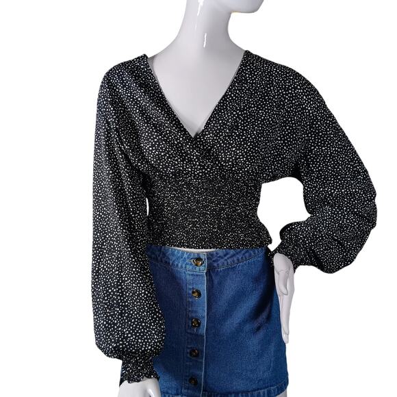 Bohemian crop top Black and White Spots Size Medium Long Sleeve Elastic Waist - Picture 1 of 6